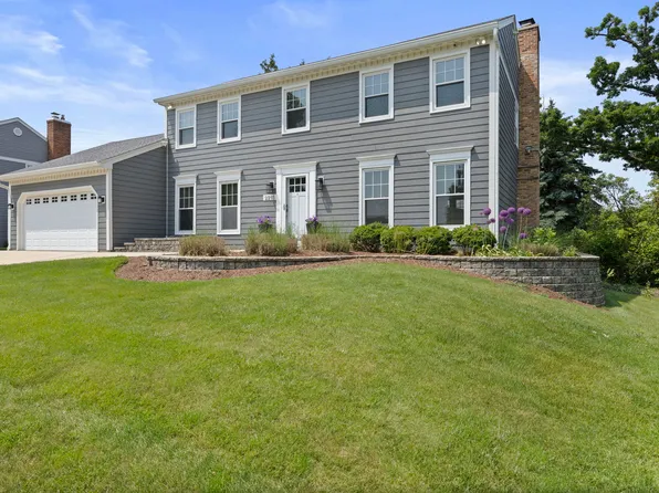 2215 Barger Ct, Wheaton, IL 60189