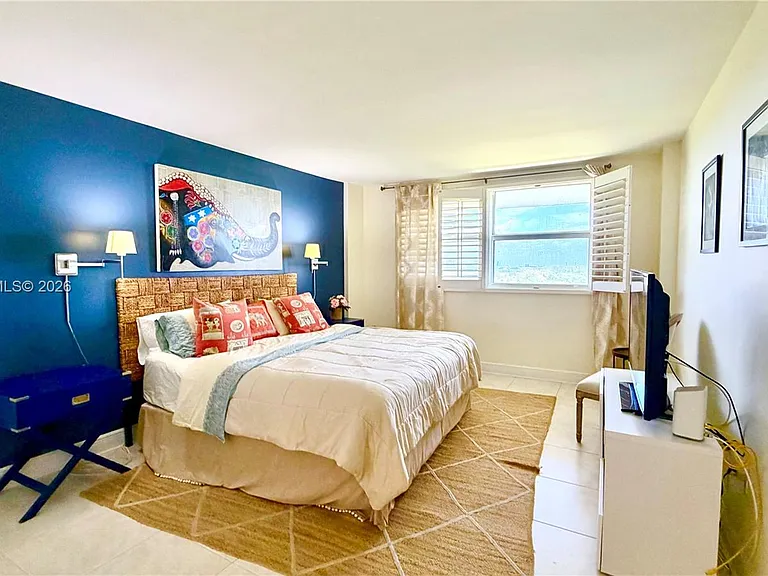 177 Ocean Lane Dr #1008 — Photo 10