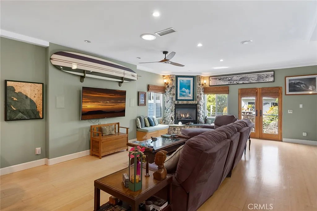 5 bed, 4.5 bath, 3380 sqft, $16,000 — Photo 1