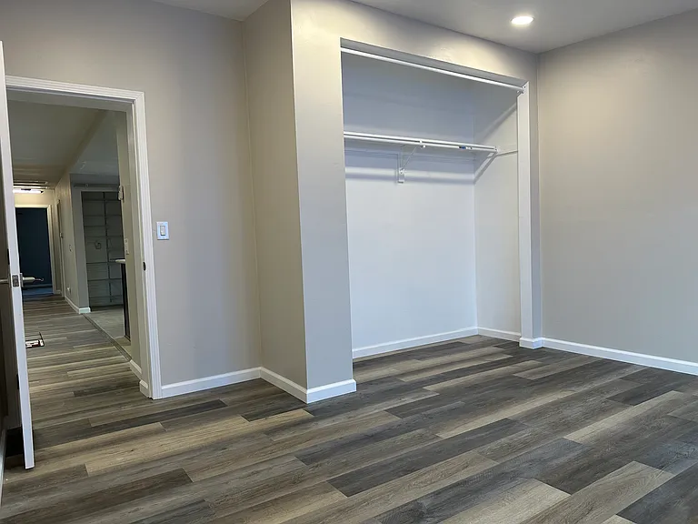 8657 Rumson Dr — Photo 1