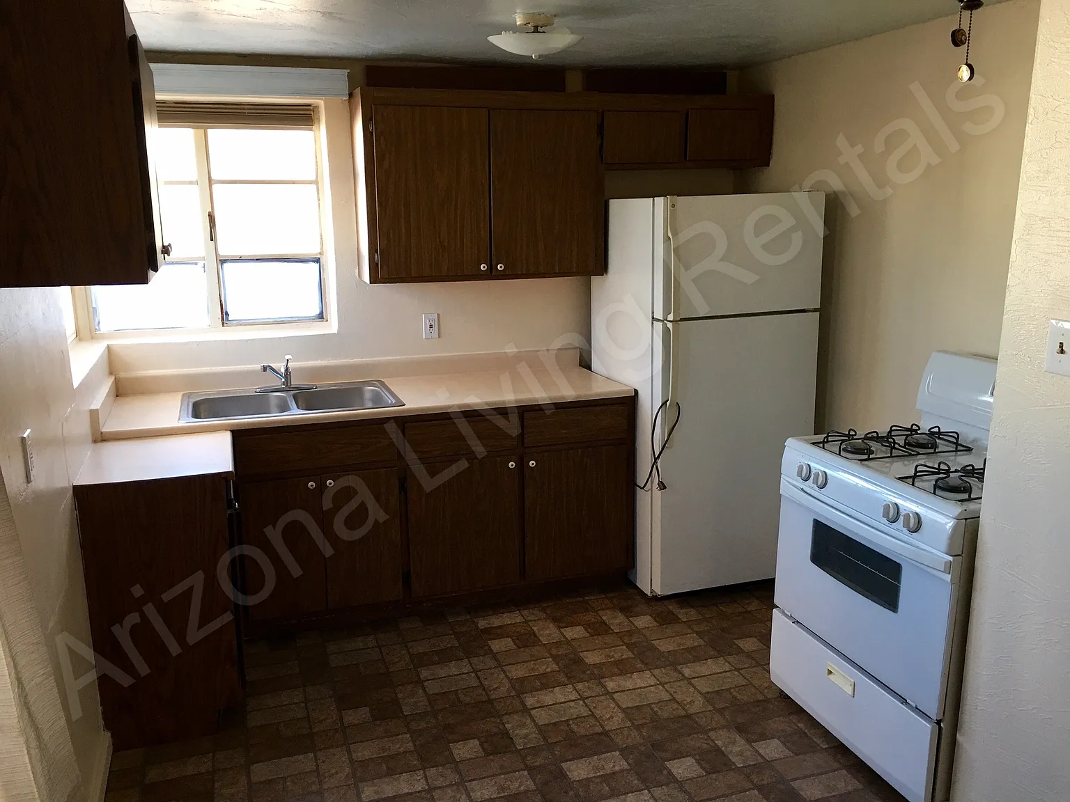 2 bed, 896 sqft, $1,010 — Photo 4