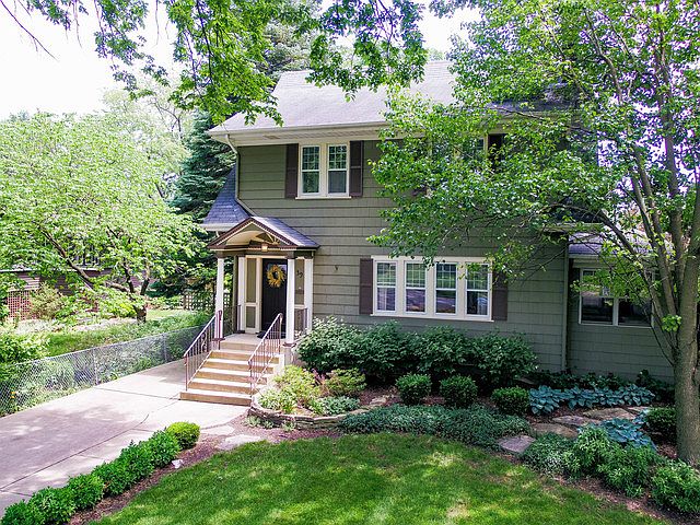 1st image of 39 Drexel Ave