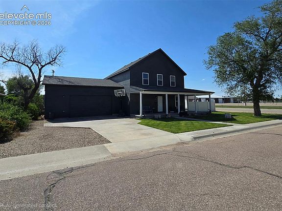 2nd image of 408 Main St