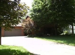 4611 Ridgedale Dr, Akron, OH 44319