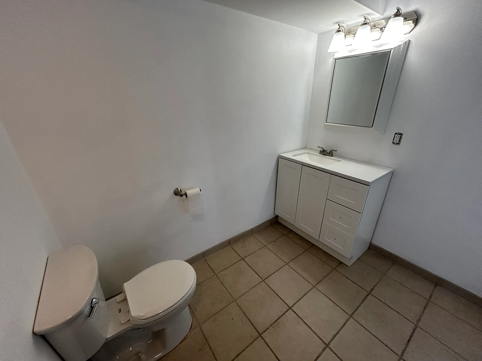 2 bed, $2,300 — Photo 4