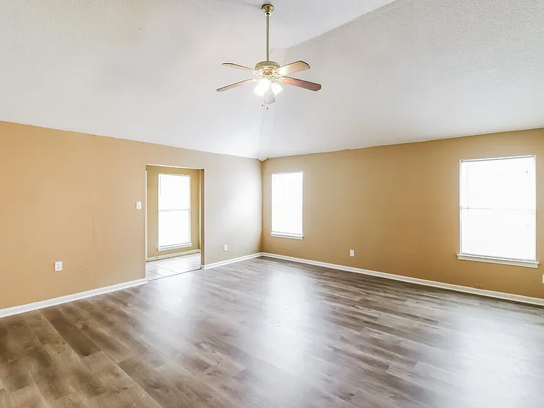 5993 E Wagon Hill Rd — Photo 5