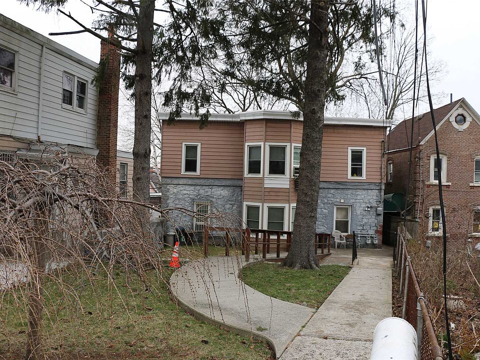 2nd image of 1113 123rd St