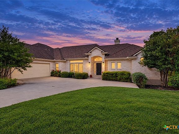 3rd image of 209 Overlook Ct