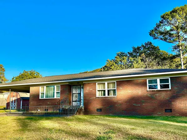 1203 Godfrey Ave NE, Fort Payne, AL 35967