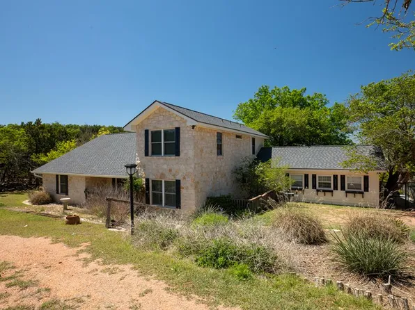 191 Campfire Cir, Fredericksburg, TX 78624