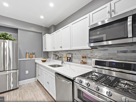 4th image of 102 U St NE