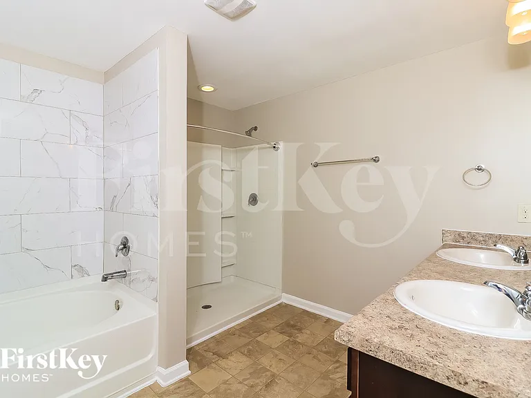 31 Wesleyan Way — Photo 12