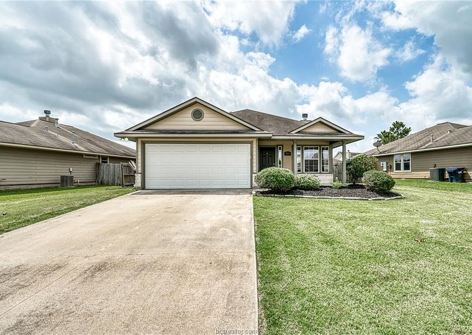 1st image of 928 Windmeadows Dr
