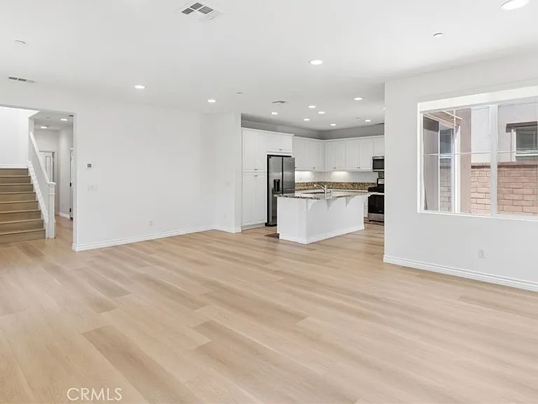2811 E Kendall Ln — Photo 9