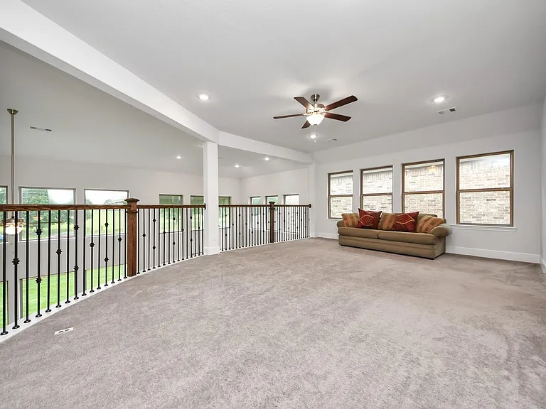 1714 McCrae Hill Ct — Photo 31