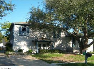 900 Sea Cove St, Pascagoula, MS 39581