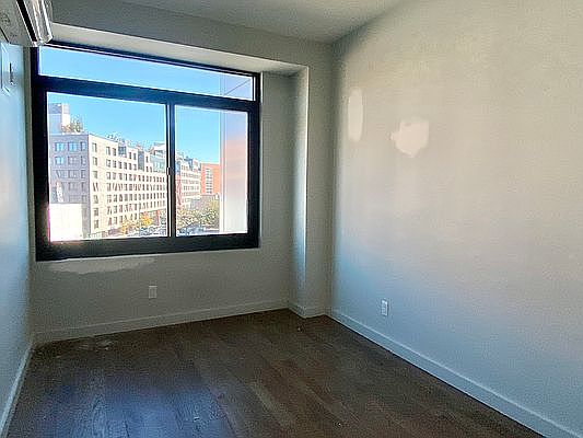 5th image of 590 Bushwick Ave #407A