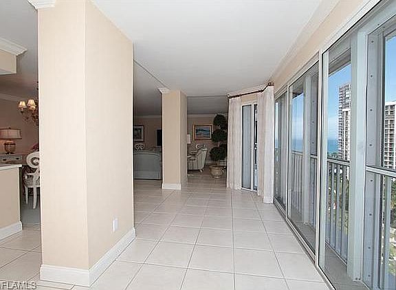 5th image of 4401 Gulf Shore Blvd N #D-1106