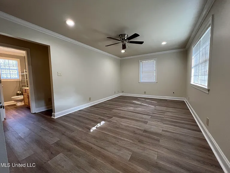 416 Jeff Davis Ave — Photo 3