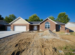 141 Wild Rose Dr, Belleville, IL 62221