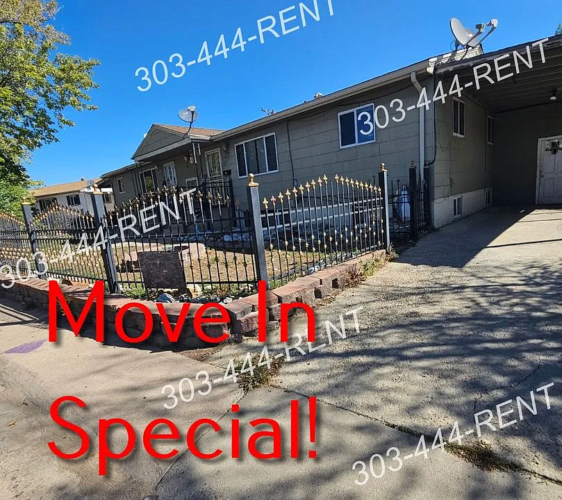 518-520 522 & S 1st Way #524-1520