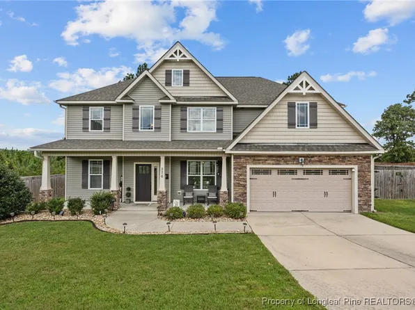 576 Kentucky Derby Ln, Lillington, NC 27546