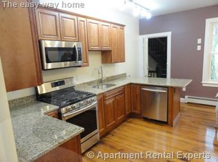 213 Norfolk St #4, Cambridge, MA 02139