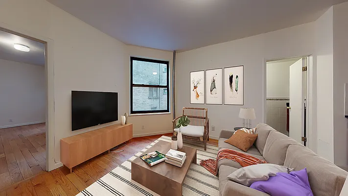 Rented by Bond New York | media 8