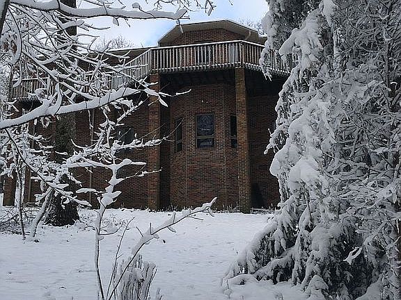 Jutted bay window nook x2 