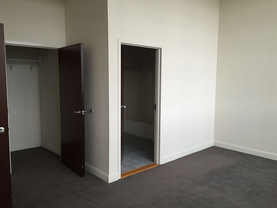 2nd image of 119 Dutton St #119
