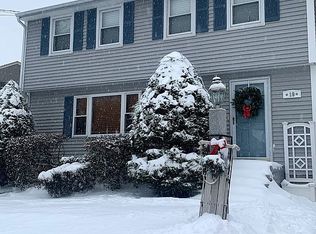 19 Robin Hood Rd, Nashua, NH 03062