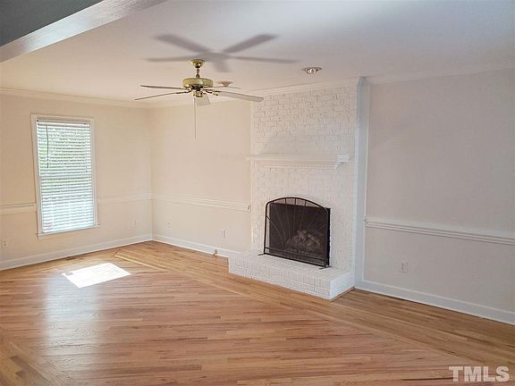 2nd image of 100 Bell Vista Dr