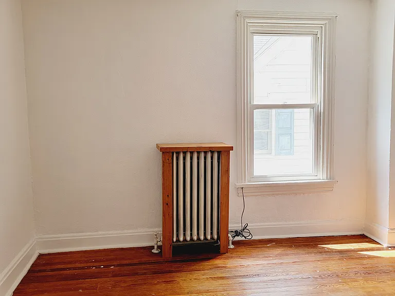 1505 Moore St — Photo 11