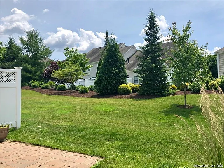 17 Park Place Cir — Photo 35