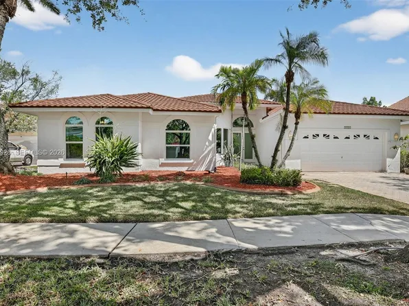 1583 NW 182nd Way, Pembroke Pines, FL 33029
