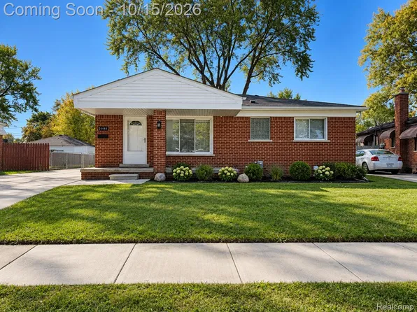 24444 Prairie Ln, Warren, MI 48089