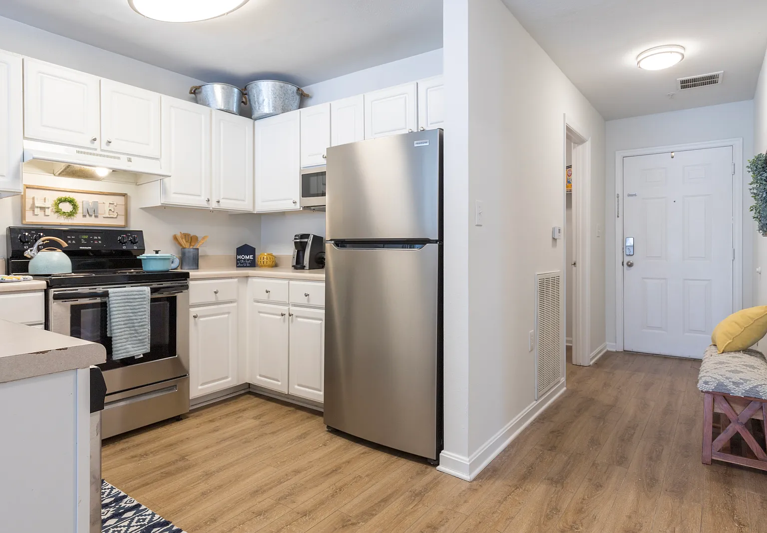 Belmont Landing Apartments — Photo 2