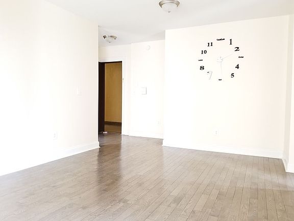3rd image of 350 Empire Blvd APT 4F