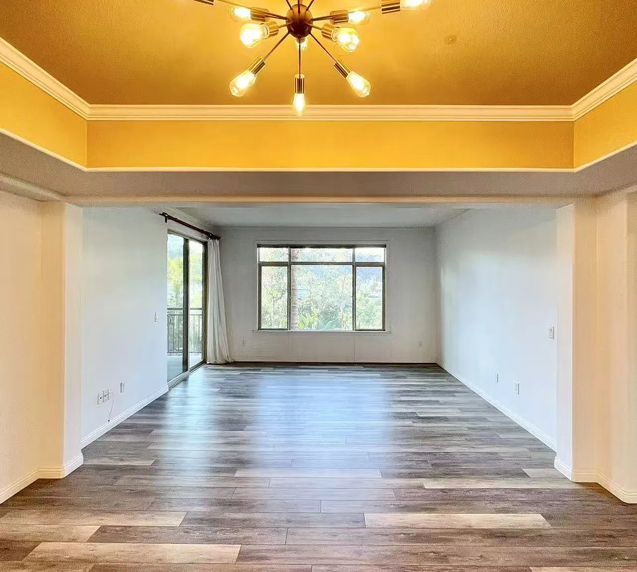 2 bed, 1274 sqft, $3,400 — Photo 2