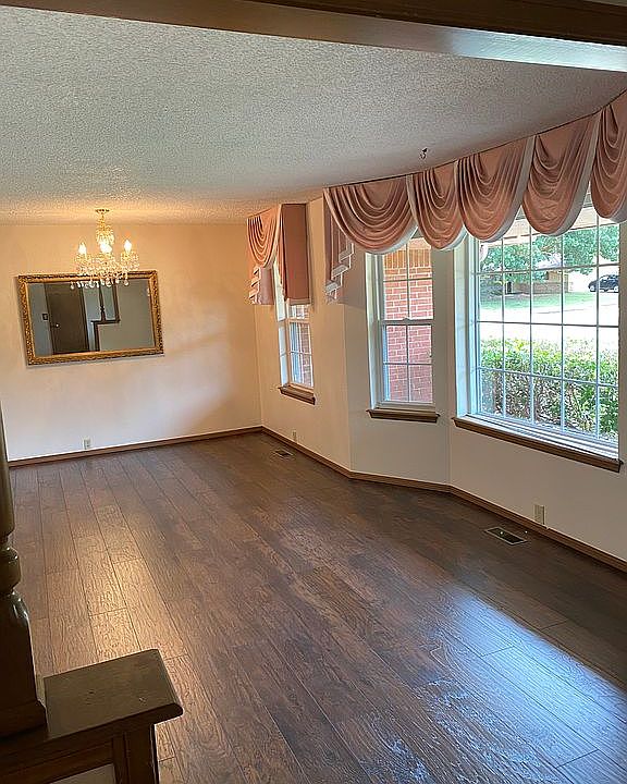 1st image of 1205 NE 59th St