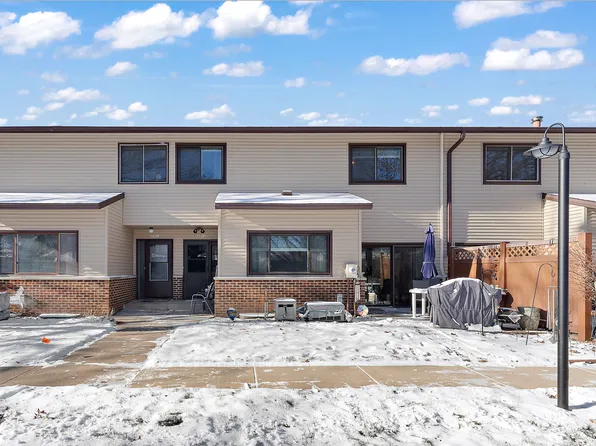 4093 Foss Rd NE, Saint Anthony, MN 55421