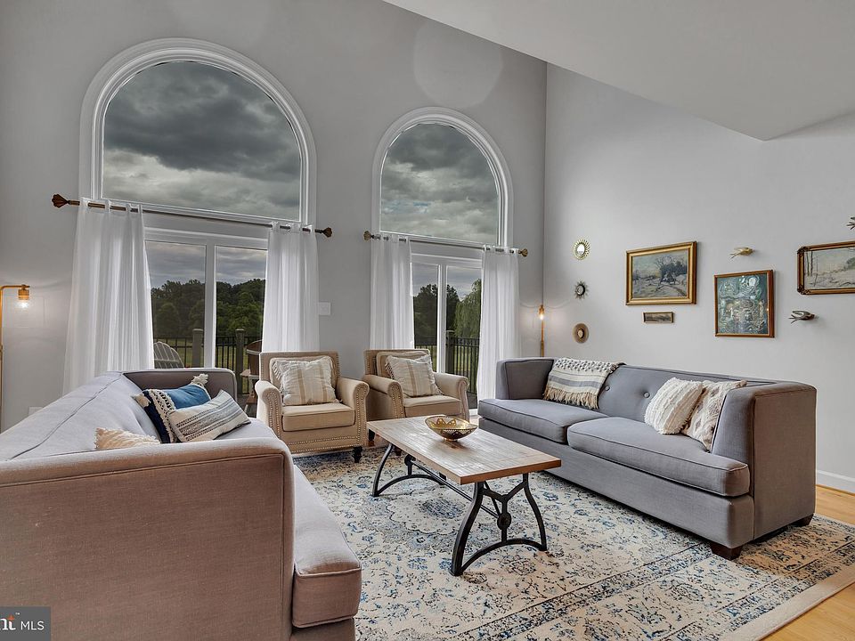 17820 Stoneleigh Dr, Round Hill, VA 20141 Zillow