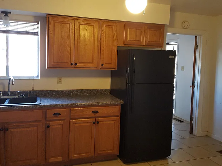 1536 E River Rd — Photo 4