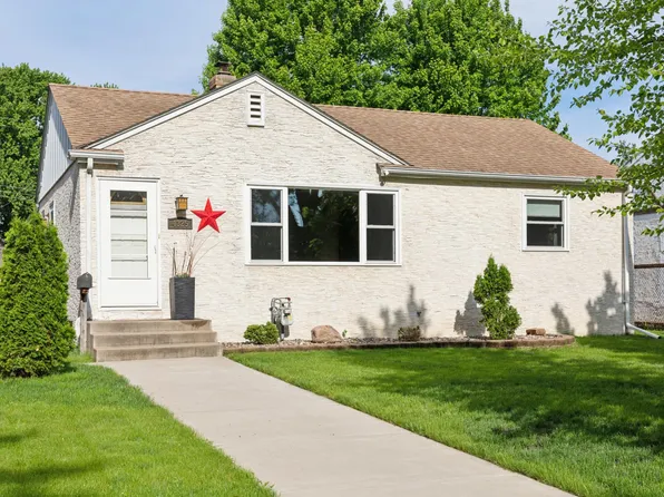 4325 Grimes Ave N, Robbinsdale, MN 55422