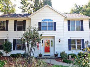 6304 Walnut Ridge Cir NW, Canton, OH 44720