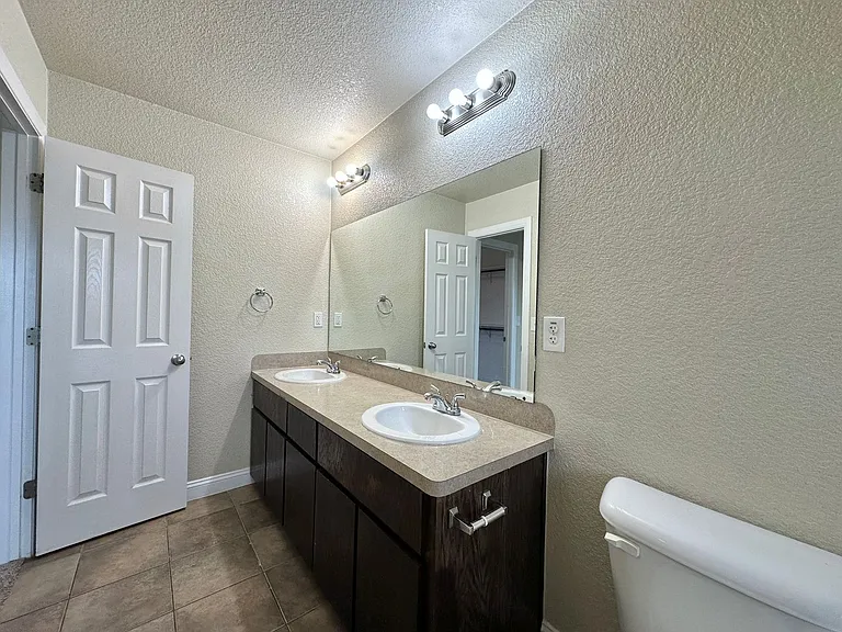 2328 Verna Lee Blvd — Photo 17
