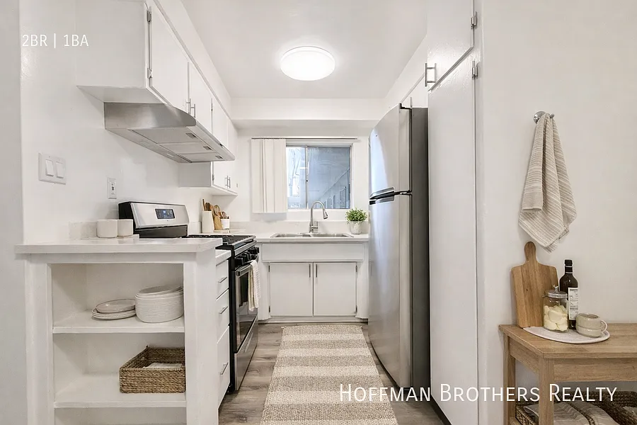 1819 S Oxford Ave Los Angeles, CA 90006 — Photo 2