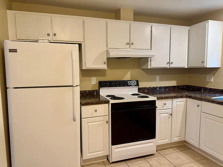 79X Four Plex — Photo 6