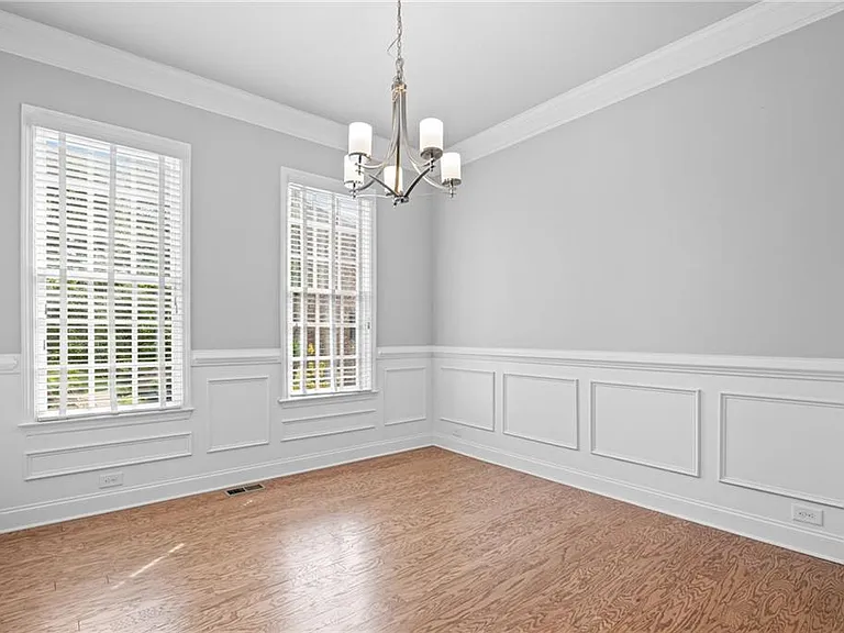 335 Rose Garden Ln — Photo 13