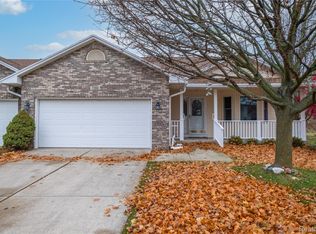 7352 Cross Creek Dr, Swartz Creek, MI 48473